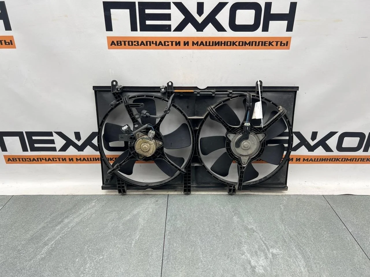 Диффузор с вентилятором MITSUBISHI LANCER 2006 MR968365 9 1.6 4G18