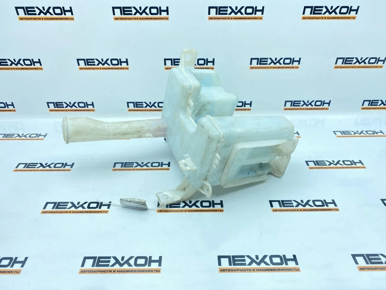 Бачок омывателя MITSUBISHI LANCER 2006 MR570437 9 1.6 4G18