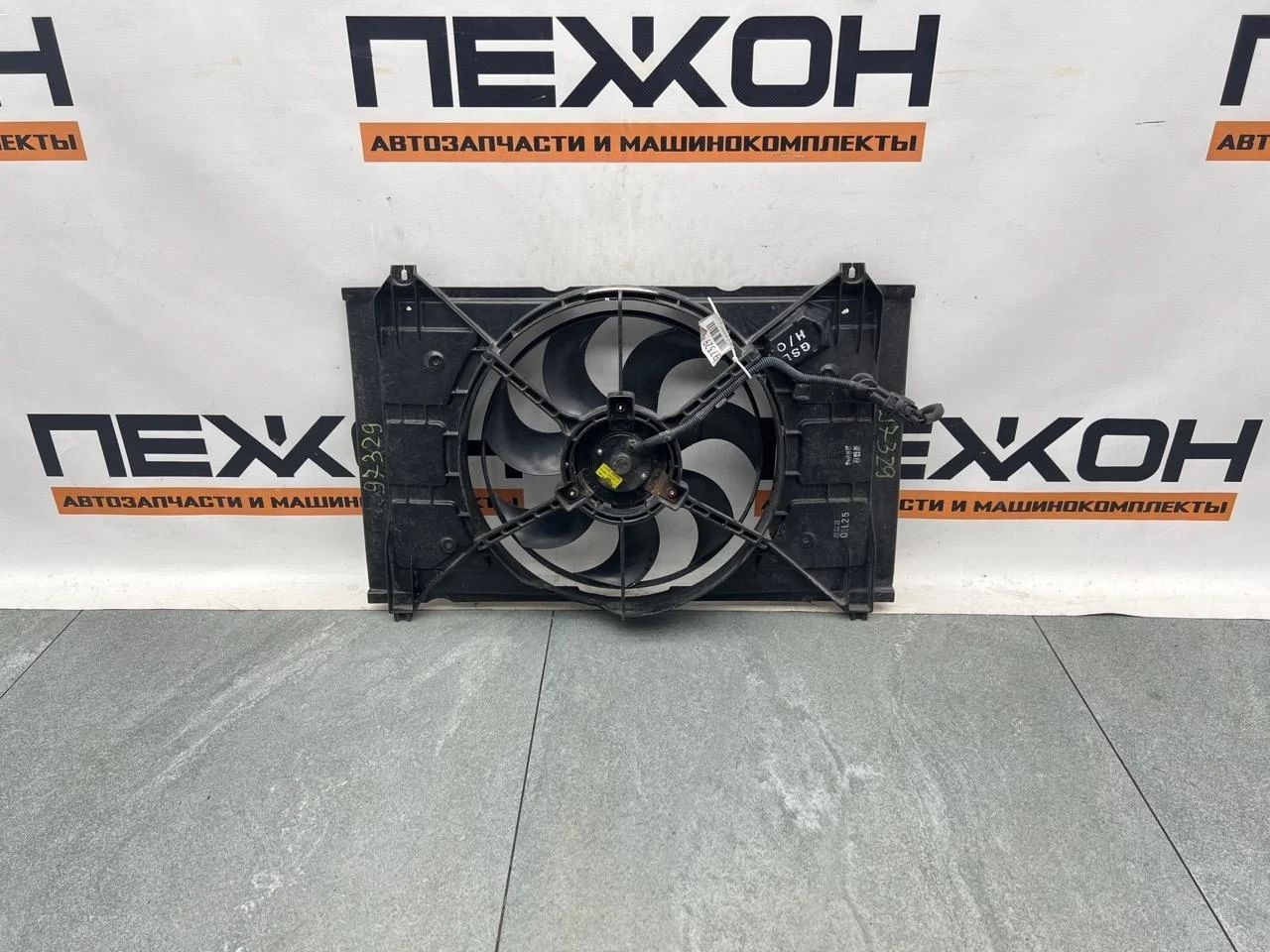 Диффузор с вентилятором KIA RIO 2010 253801G000 2 1.4 G4EE