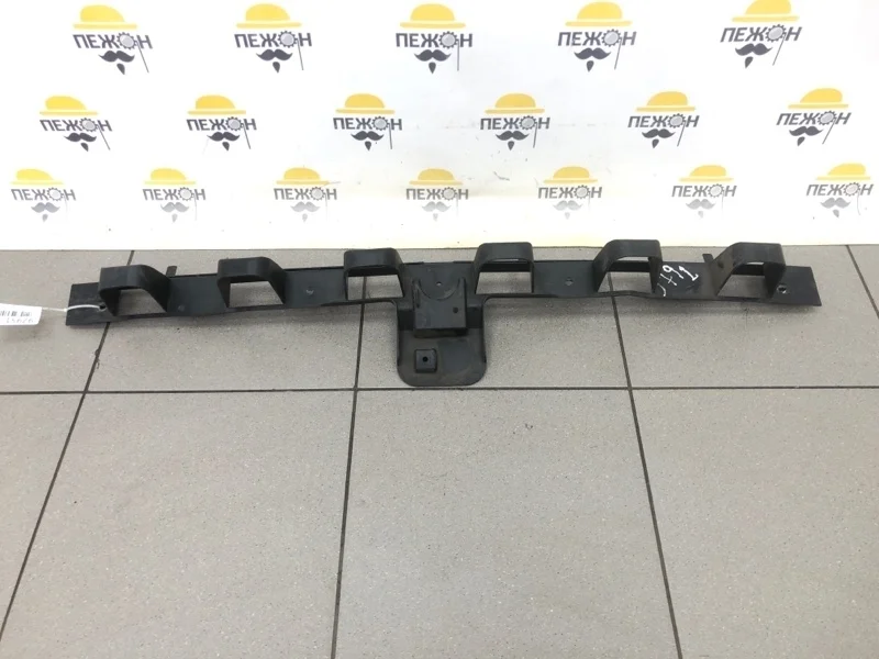 Кронштейн бампера FORD FOCUS 2013 1748858 3 1.6 JTDB, задний