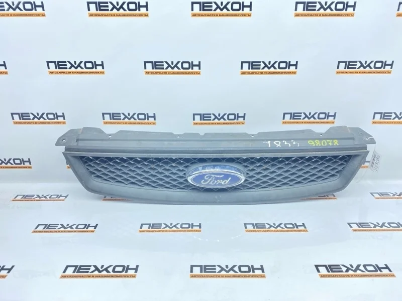Решетка радиатора FORD FOCUS 2006 1516621 2 1.6 HXDB