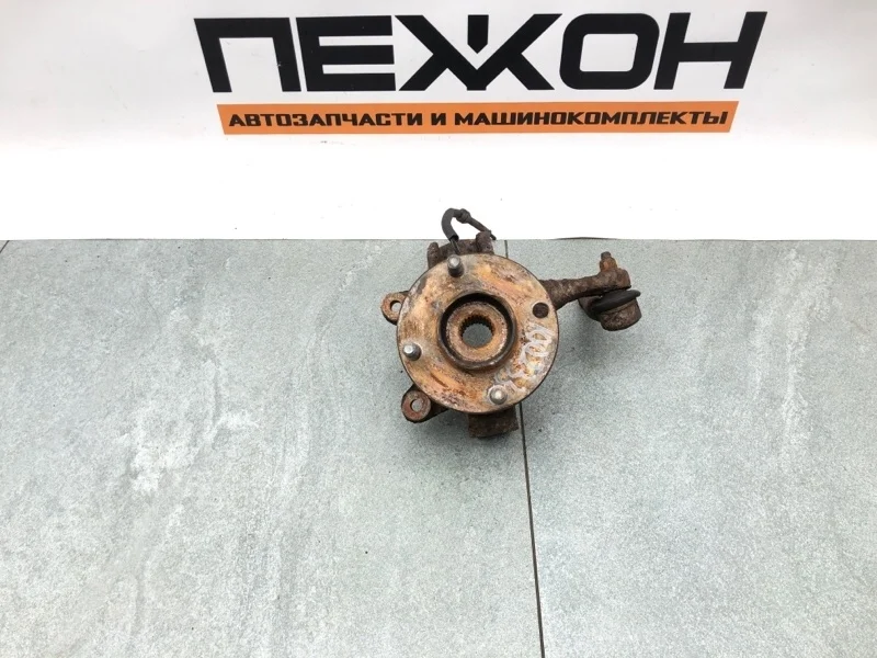 Кулак FORD FUSION 2009 1777797 JU 1.4 FXJA, передний левый