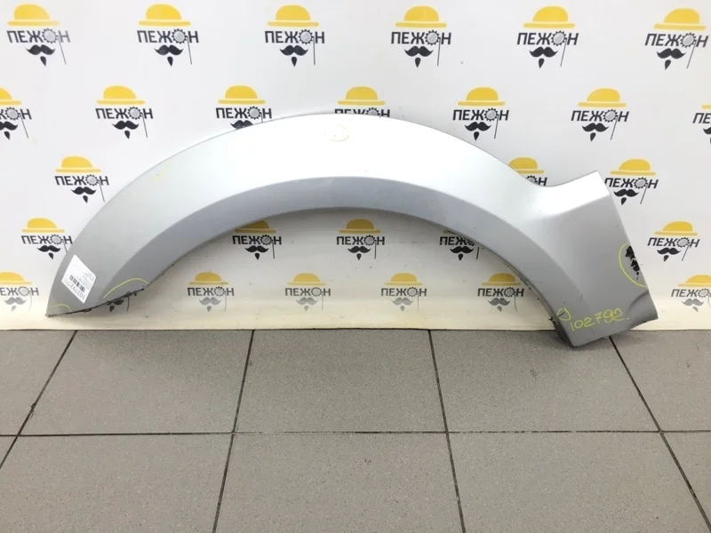 Молдинг крыла 877103E500, передний левый
