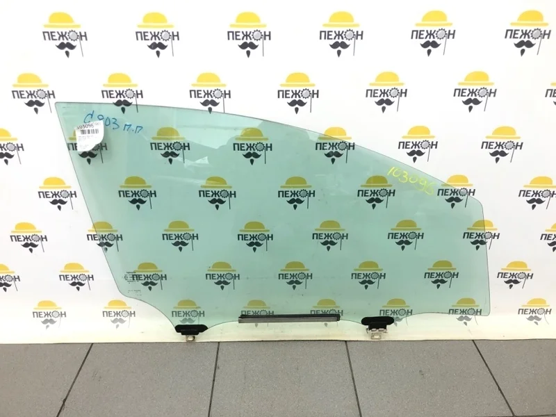 Стекло двери TOYOTA AURIS 2009 6810102230 ZRE151 1.6 1ZRFAE, переднее правое