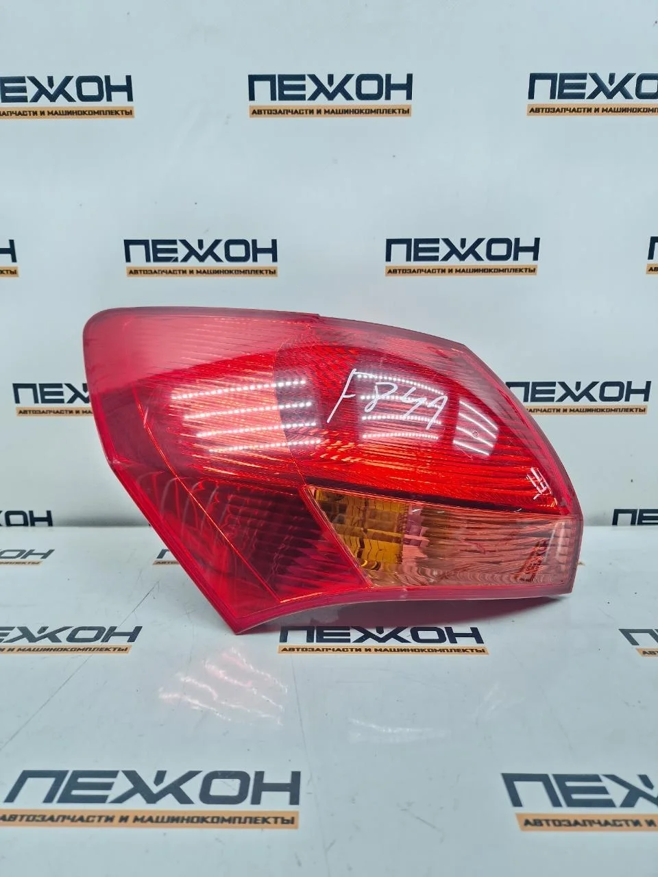 Фонарь в крыло KIA Venga 2010 924011P000 YN 1.6 G4FC, задний левый