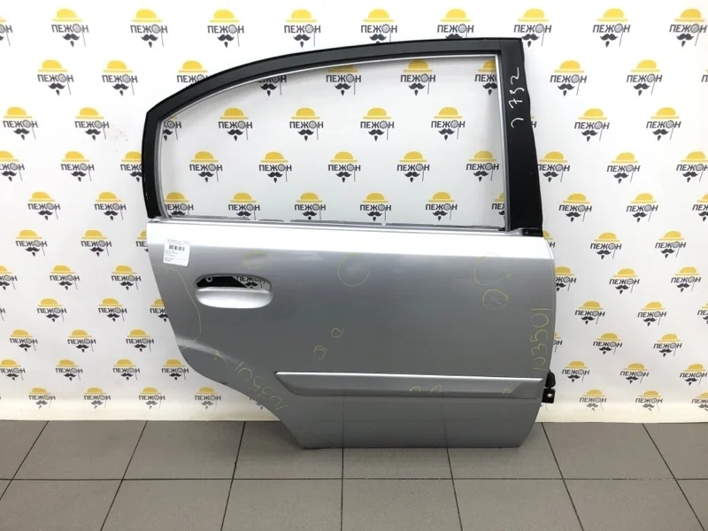 Дверь KIA RIO 2009 770041G210 2 1.4 G4EE, задняя правая