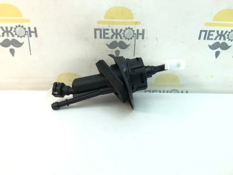 Цилиндр сцепления главный FORD FOCUS 05932 2