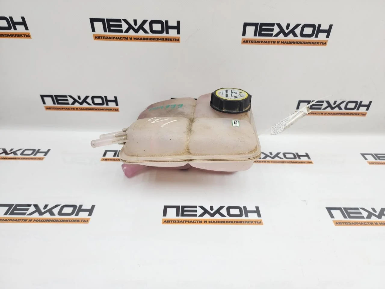 Бачок расширительный MAZDA 3 2006 LF8B15350B BK 2.0