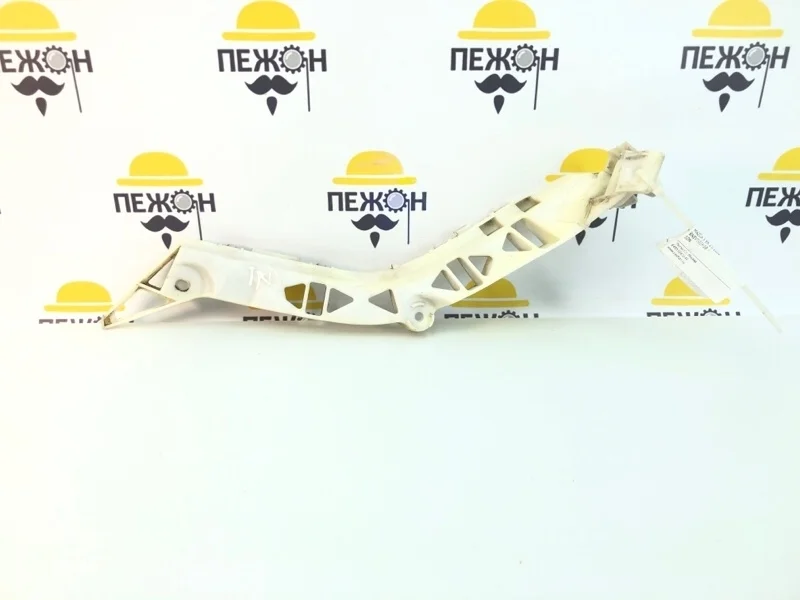 Кронштейн бампера MAZDA 3 2006 BN8V502H1B BK 2.0, задний правый