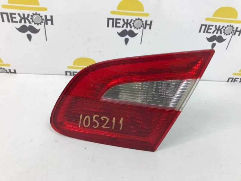 Фонарь SKODA Superb 3T5945108 2, задний правый