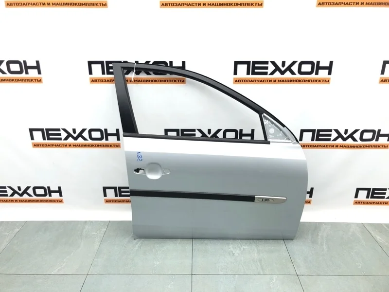 Дверь HYUNDAI i30 2011 760042R010 FD 1.4 G4FA, передняя правая