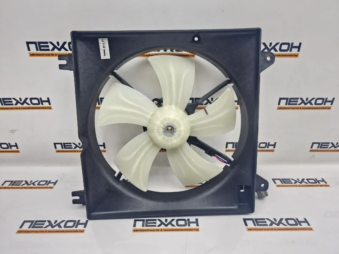 Диффузор охлаждения с вентилятором (не оригинал) CHEVROLET LACETTI CVLAT04922 1