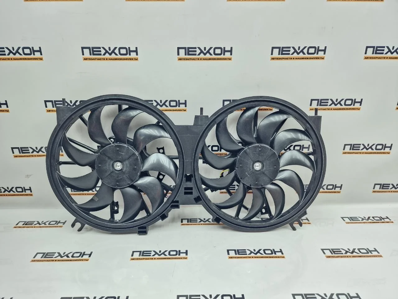 Диффузор охлаждения с вентилятором (не оригинал) NISSAN TEANA NNTEN08921 J32