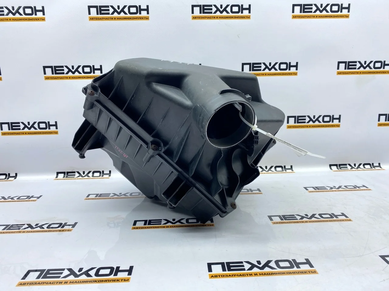 Корпус воздушного фильтра FORD MONDEO 2010 1682147 4 2.0 ECOBOOST TNBA