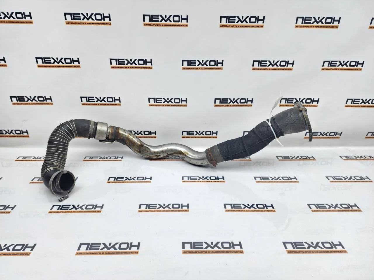 Патрубок интеркулера FORD MONDEO 2010 1697696 4 2.0 ECOBOOST TNBA