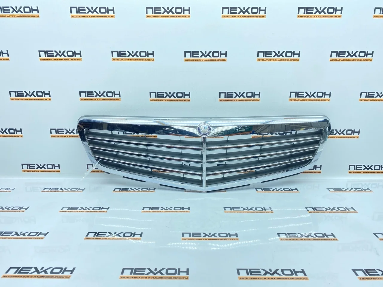 Решетка радиатора MERCEDES-BENZ C-CLASS 2012 A20488012837D11 W204 1.8 OM271