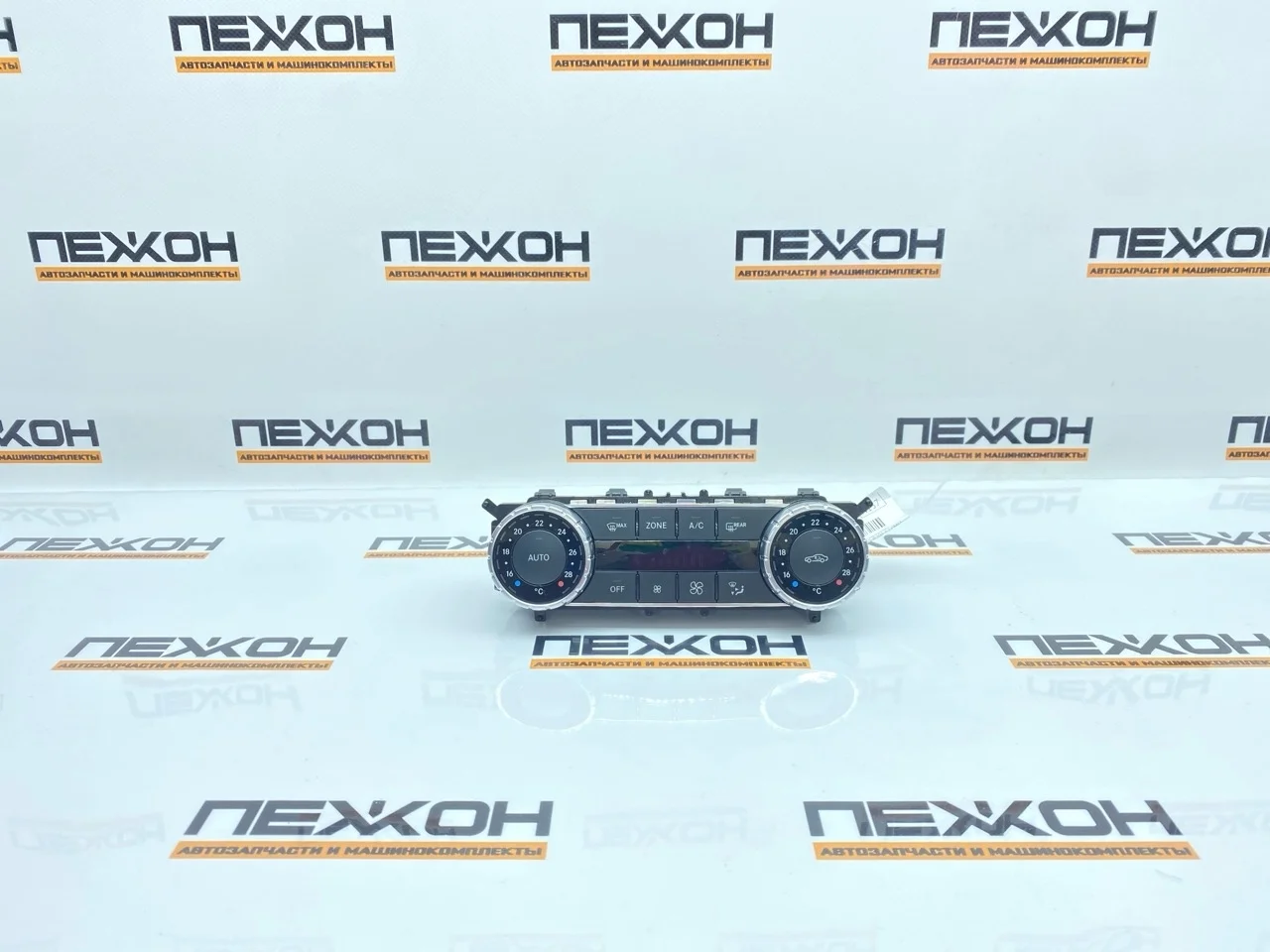 Блок управления климат-контролем MERCEDES-BENZ C-CLASS 2013 A2049006608 W204 2.2 OM651