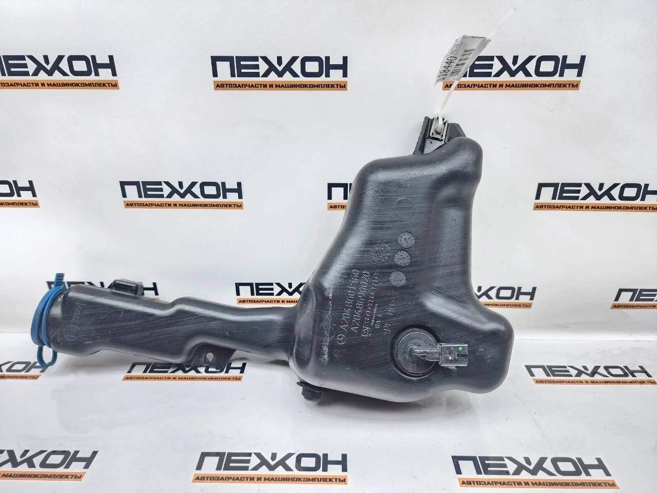 Бачок омывателя MERCEDES-BENZ C-CLASS 2012 A2048690520 W204 1.8 OM271