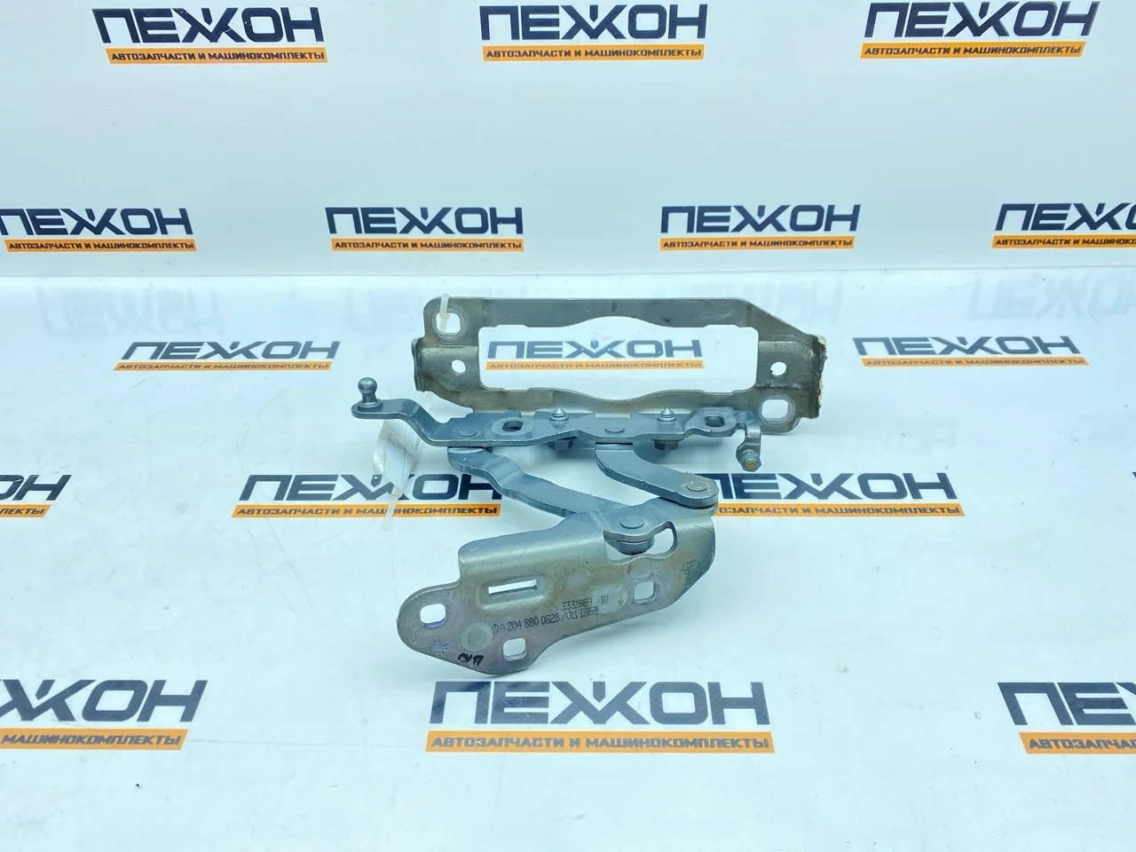 Петля капота MERCEDES-BENZ C-CLASS 2012 A2048800828 W204 1.8 OM271, правая