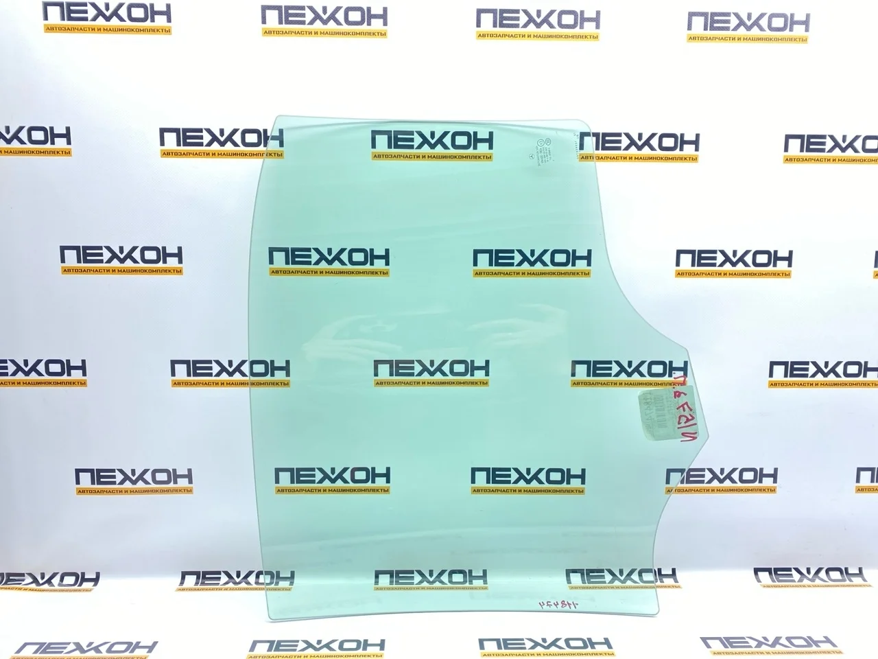 Стекло двери MERCEDES-BENZ C-CLASS 2013 A2047352310 W204 2.2 OM651, заднее правое