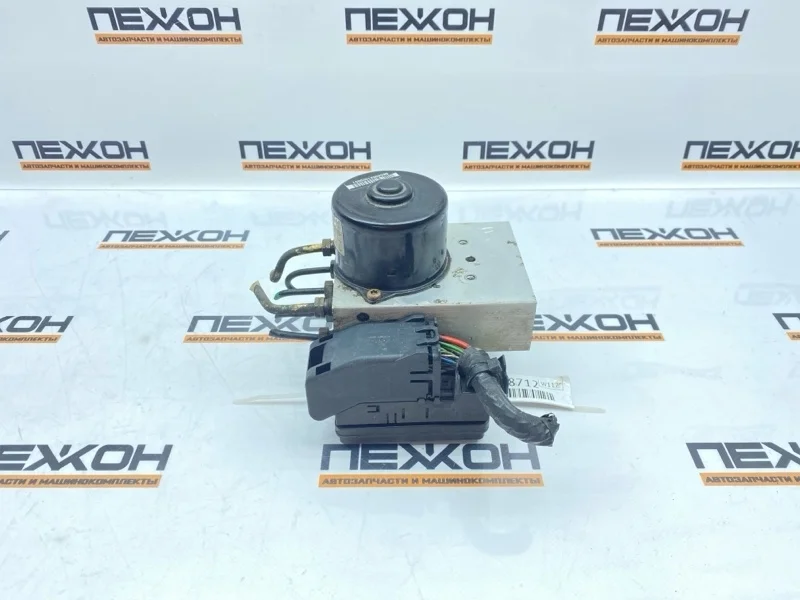 Блок ABS VOLVO V70 2005 30793489 SW 2.4 D5244T5