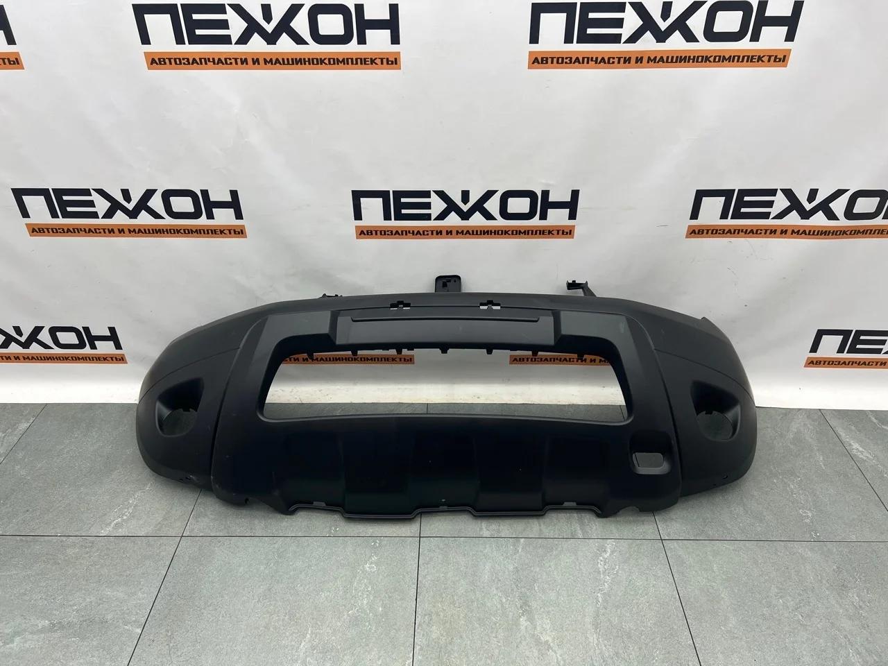 Бампер (не оригинал, дефект) RENAULT DUSTER RNDUS10164 1, передний