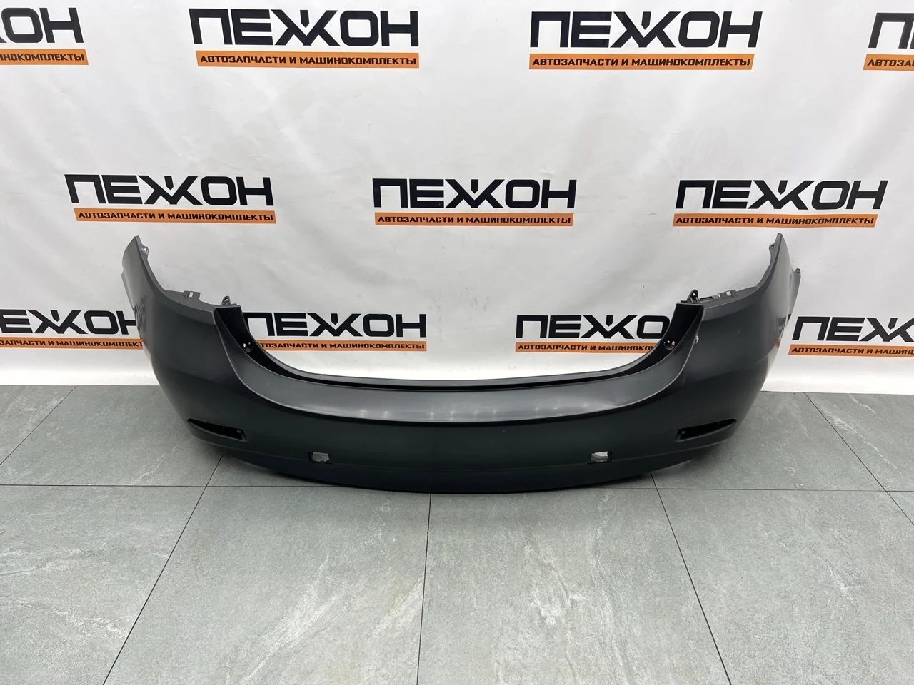 Бампер (не оригинал, дефект) MAZDA 6 OEM0268 3, задний