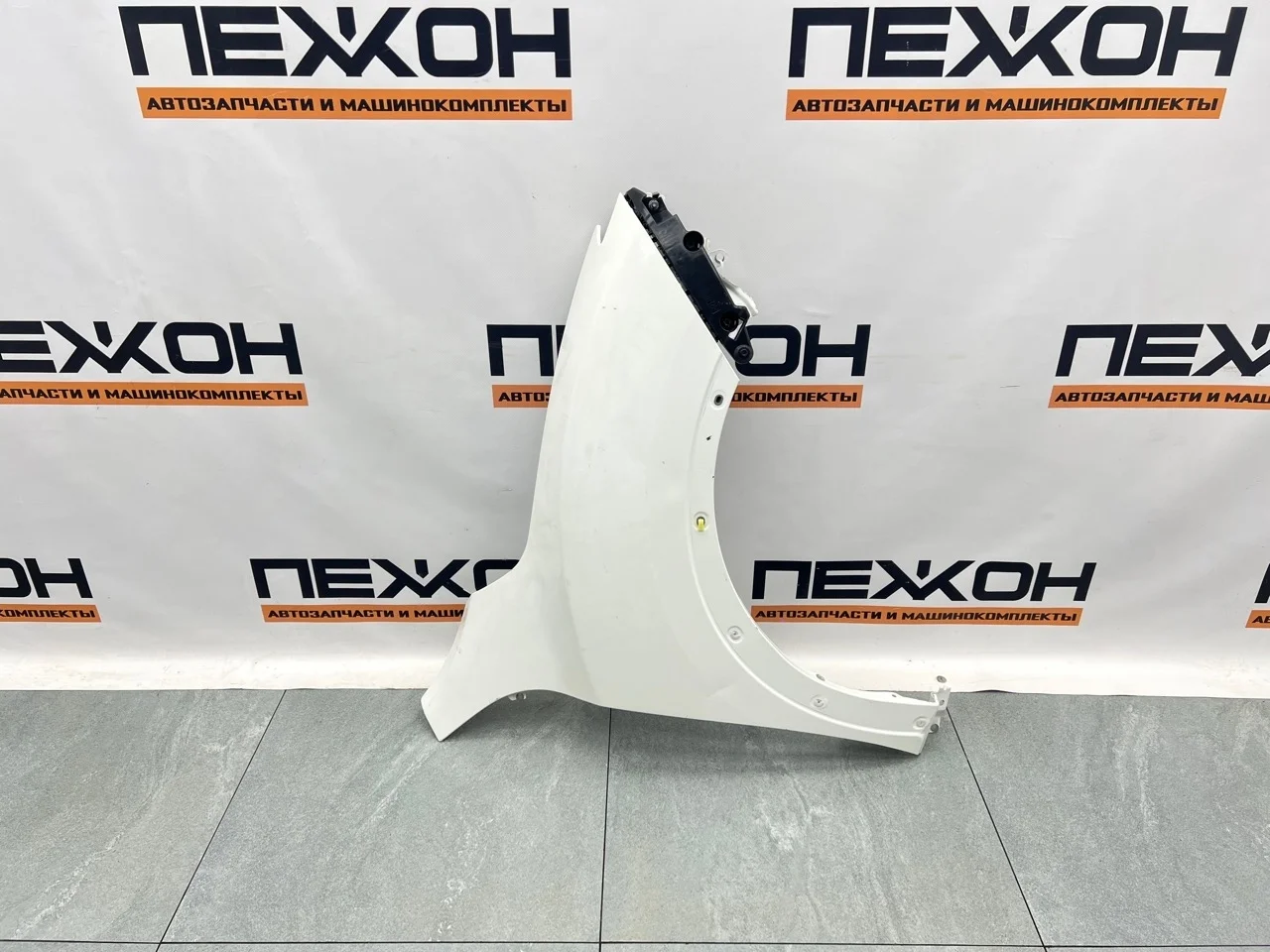 Крыло NISSAN JUKE 2015 F3100BV8MA F15 1.2 HRA2DDT, переднее правое