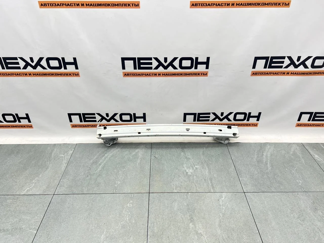 Усилитель бампера NISSAN JUKE 2015 850321K11B F15 1.2 HRA2DDT, задний