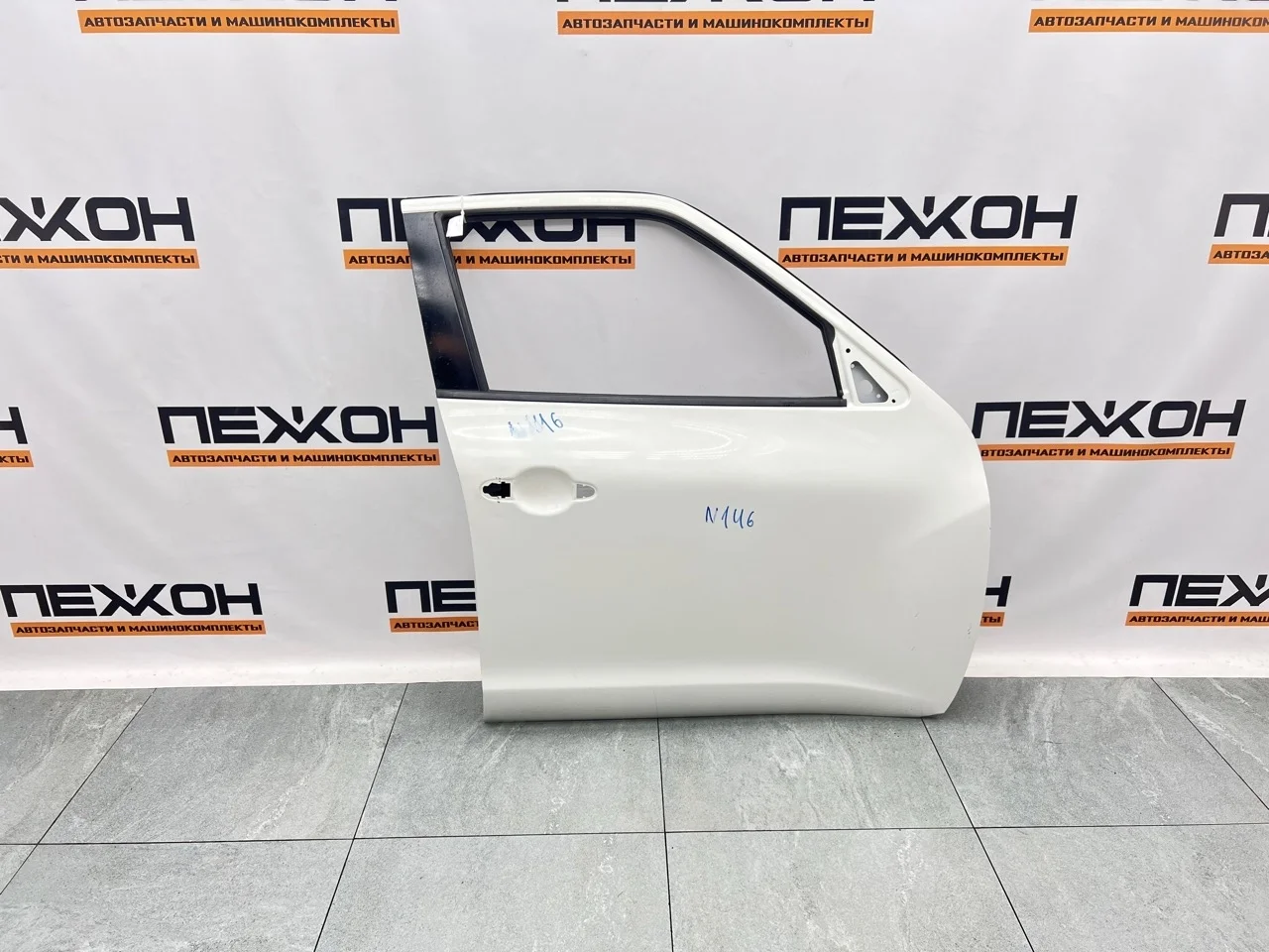 Дверь NISSAN JUKE 2015 H0100BA6MA F15 1.2 HRA2DDT, передняя правая