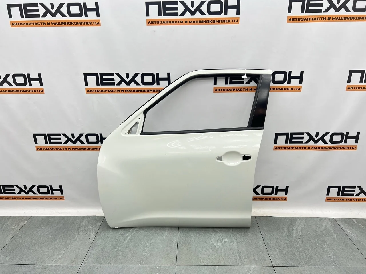 Дверь NISSAN JUKE 2015 H0101BA6MA F15 1.2 HRA2DDT, передняя левая