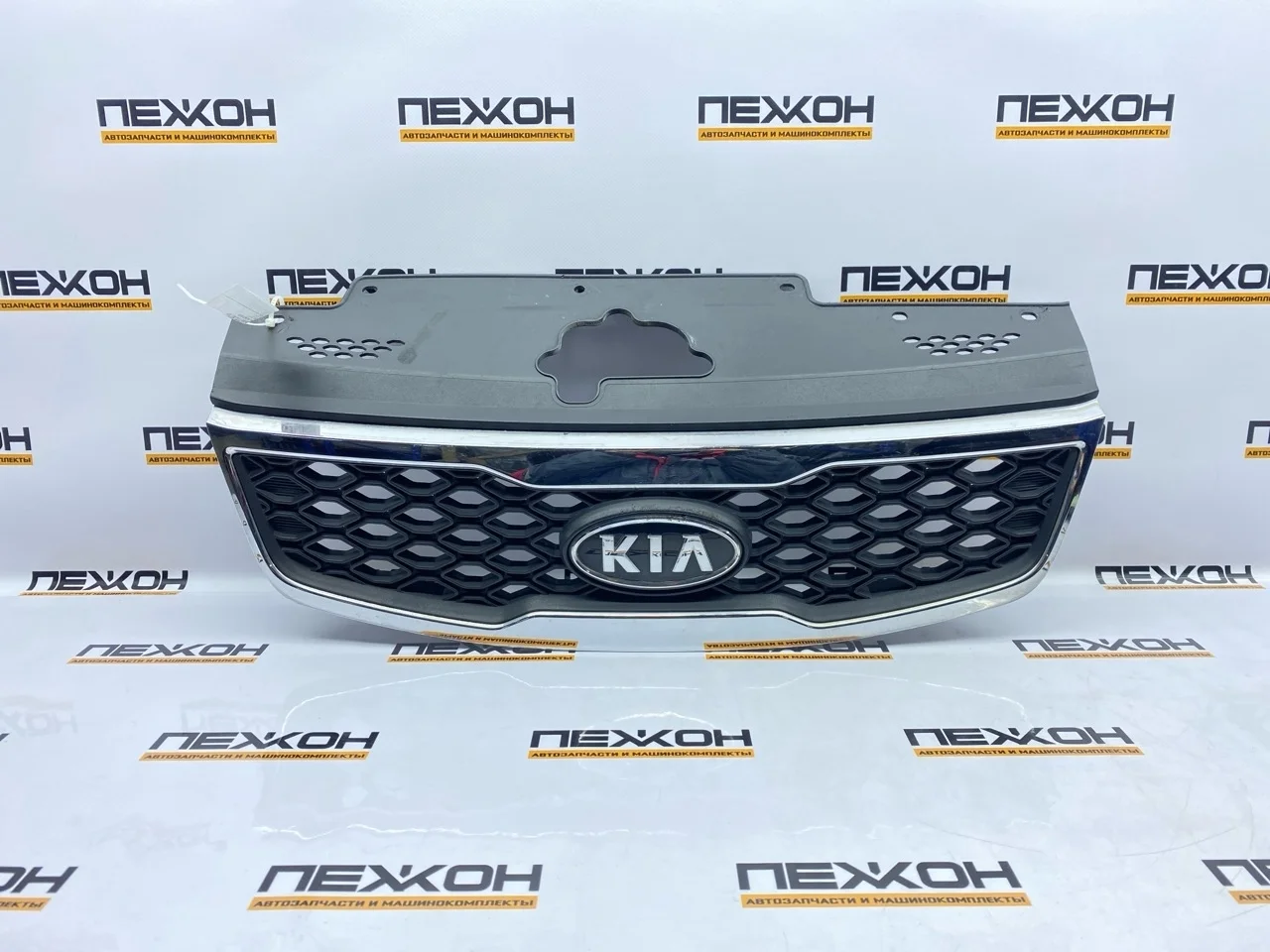 Решетка радиатора KIA RIO 2009 863601G600 2 1.4 G4EE