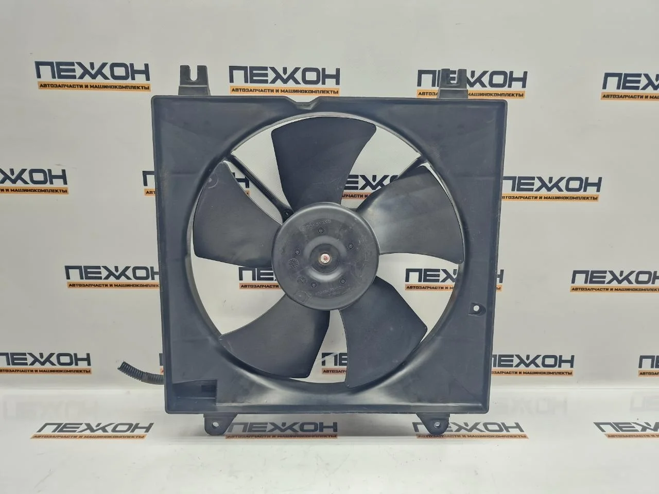 Диффузор радиатора CHEVROLET LACETTI 2010 96553242 J200 1.8 F18D3