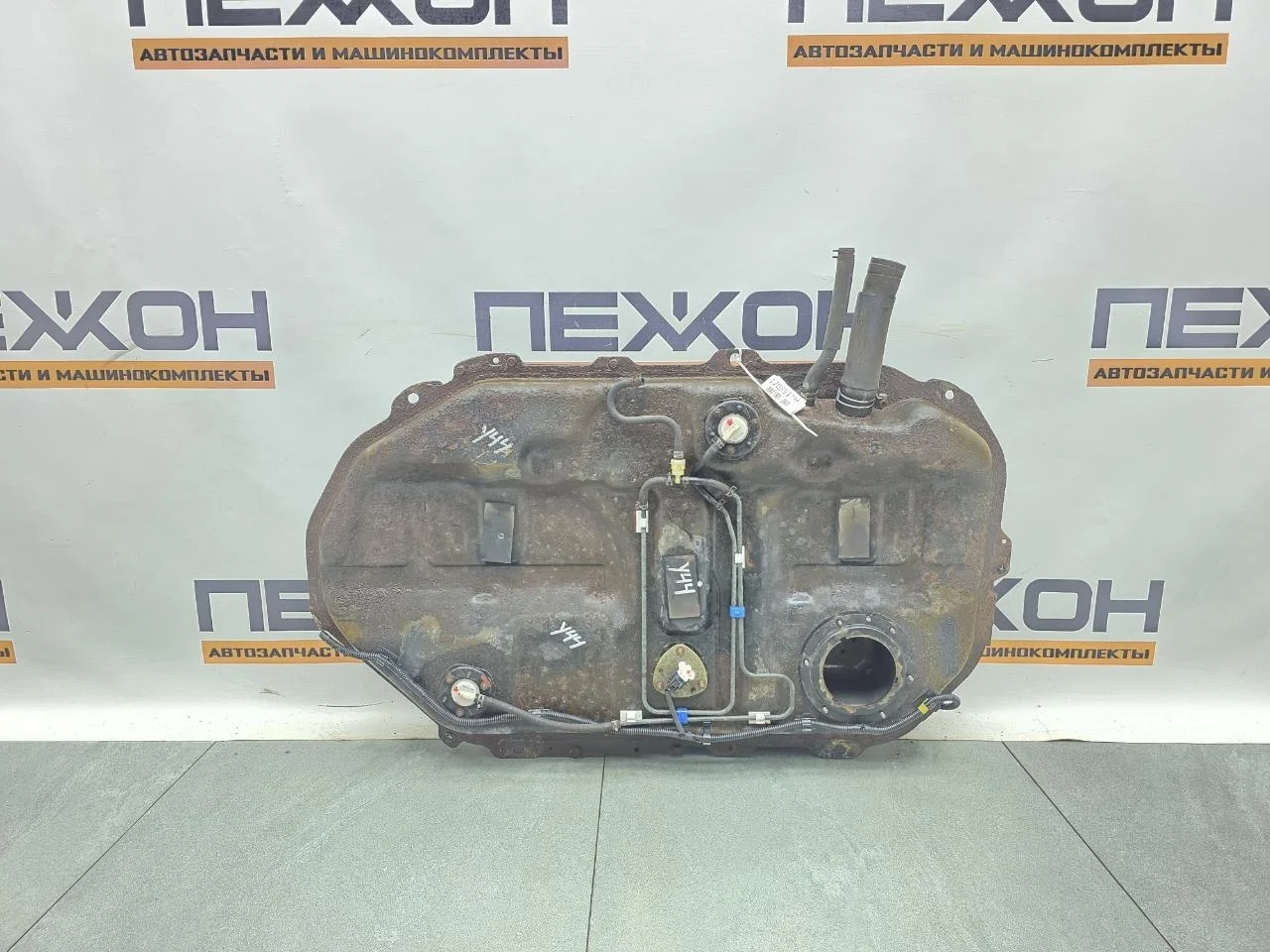 Бак топливный MITSUBISHI LANCER 2005 MN106272 9 1.6 4G18