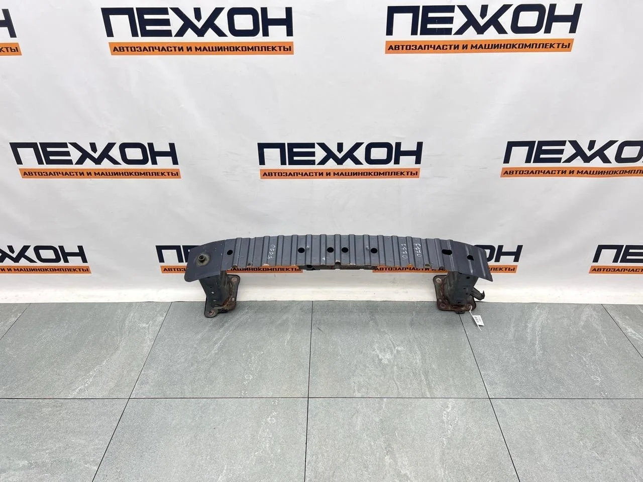 Усилитель бампера FORD FOCUS 2007 1540638 2 1.8 QQDB, передний