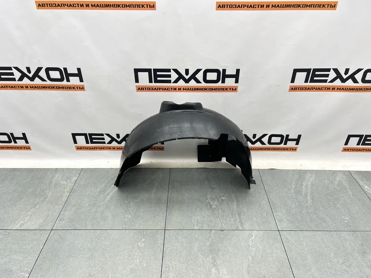 Подкрылок FORD FOCUS 2007 1336180 2 1.8 QQDB, передний правый