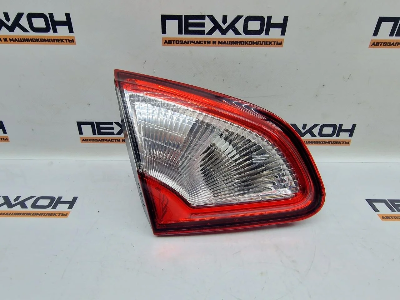 Фонарь NISSAN QASHQAI+2 2011 26555BR01A 1 1.6 R9M, задний левый