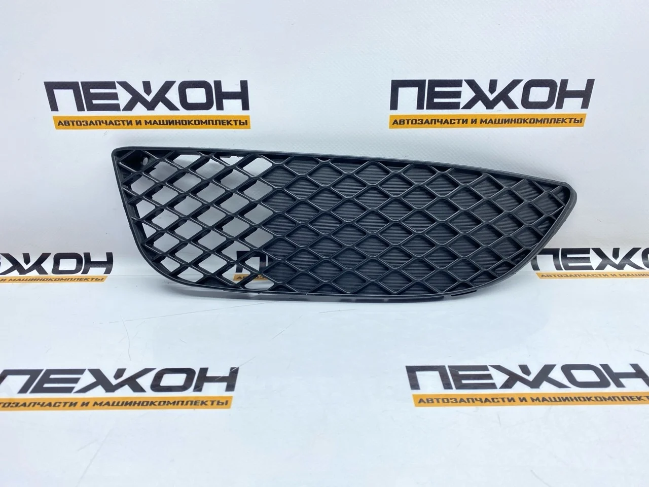 Заглушка ПТФ (не оригинал) MITSUBISHI LANCER PMB99211CAL 10, левая