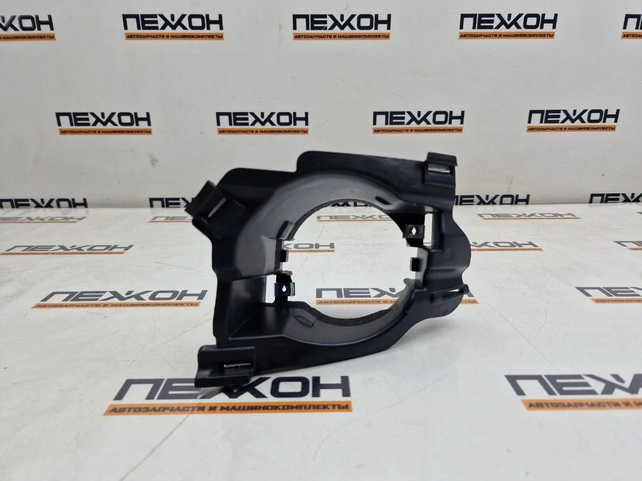 Кронштейн фары ПТФ (не оригинал) RENAULT LOGAN PRN99066CAL 1, левый