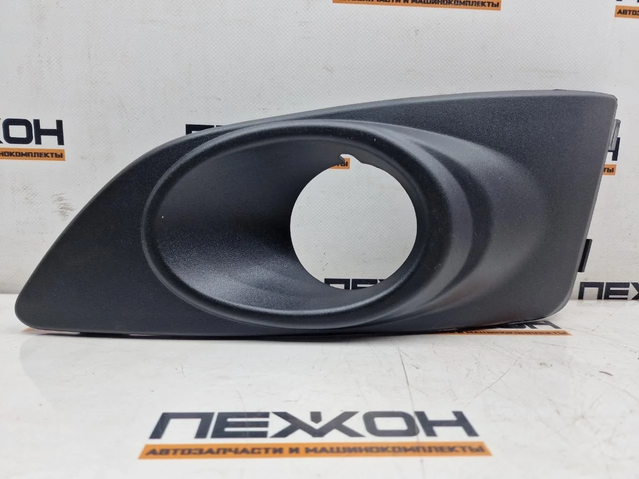 Накладка ПТФ (не оригинал) CHEVROLET AVEO 22152175 2, левая