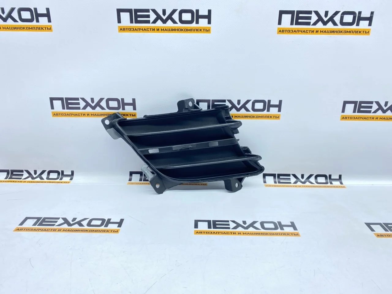 Заглушка ПТФ (не оригинал) MAZDA MAZDA6 OEM1429R 2, правая