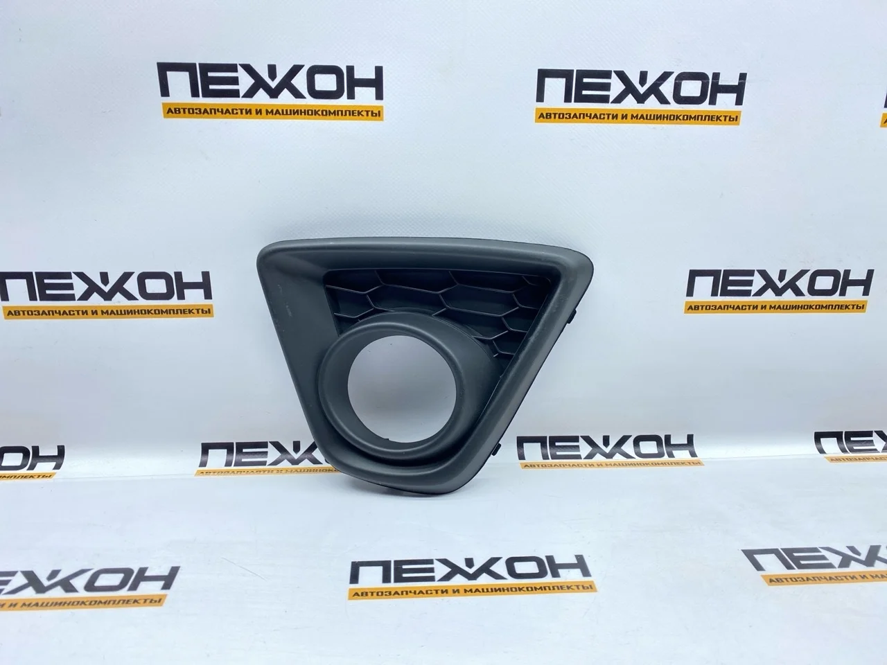 Накладка ПТФ (не оригинал) MAZDA CX-5 PMZ99020CAL 1, левая