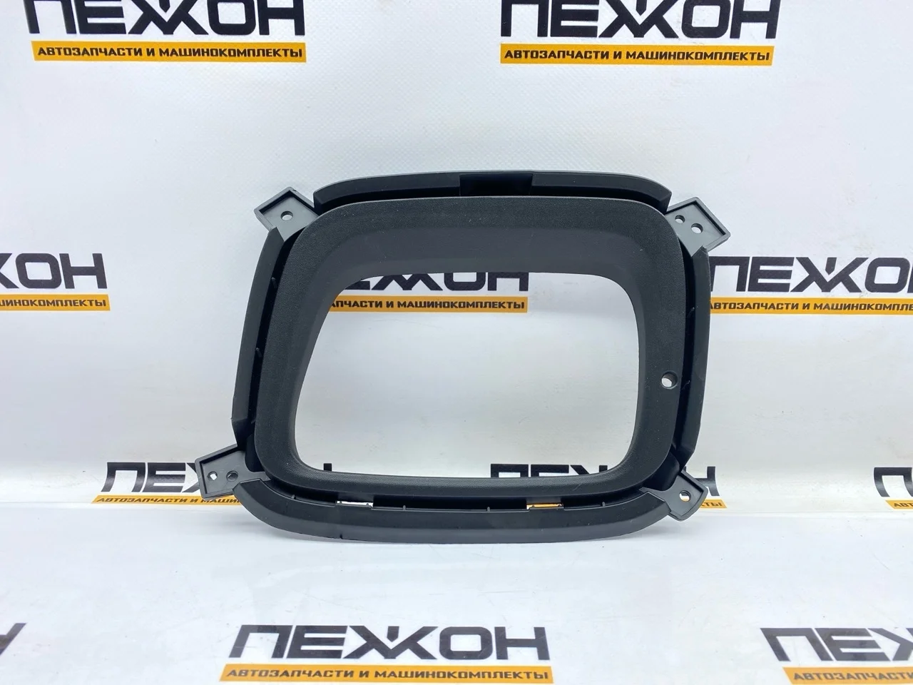 Накладка ПТФ (не оригинал) KIA SORENTO KASR013191R, правая