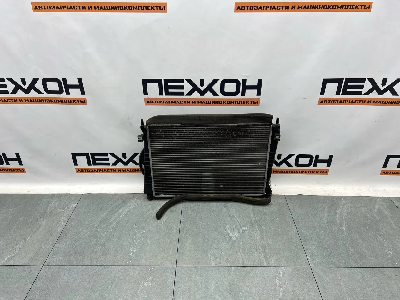 Радиатор охлаждения JAGUAR X-TYPE 2002 C2S20551 X400 3.0 AJ30