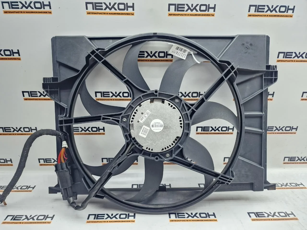 Вентилятор охлаждения радиатора MERCEDES-BENZ S-Class 2006 A2215001193 W221 3.5 M272 (272.965)