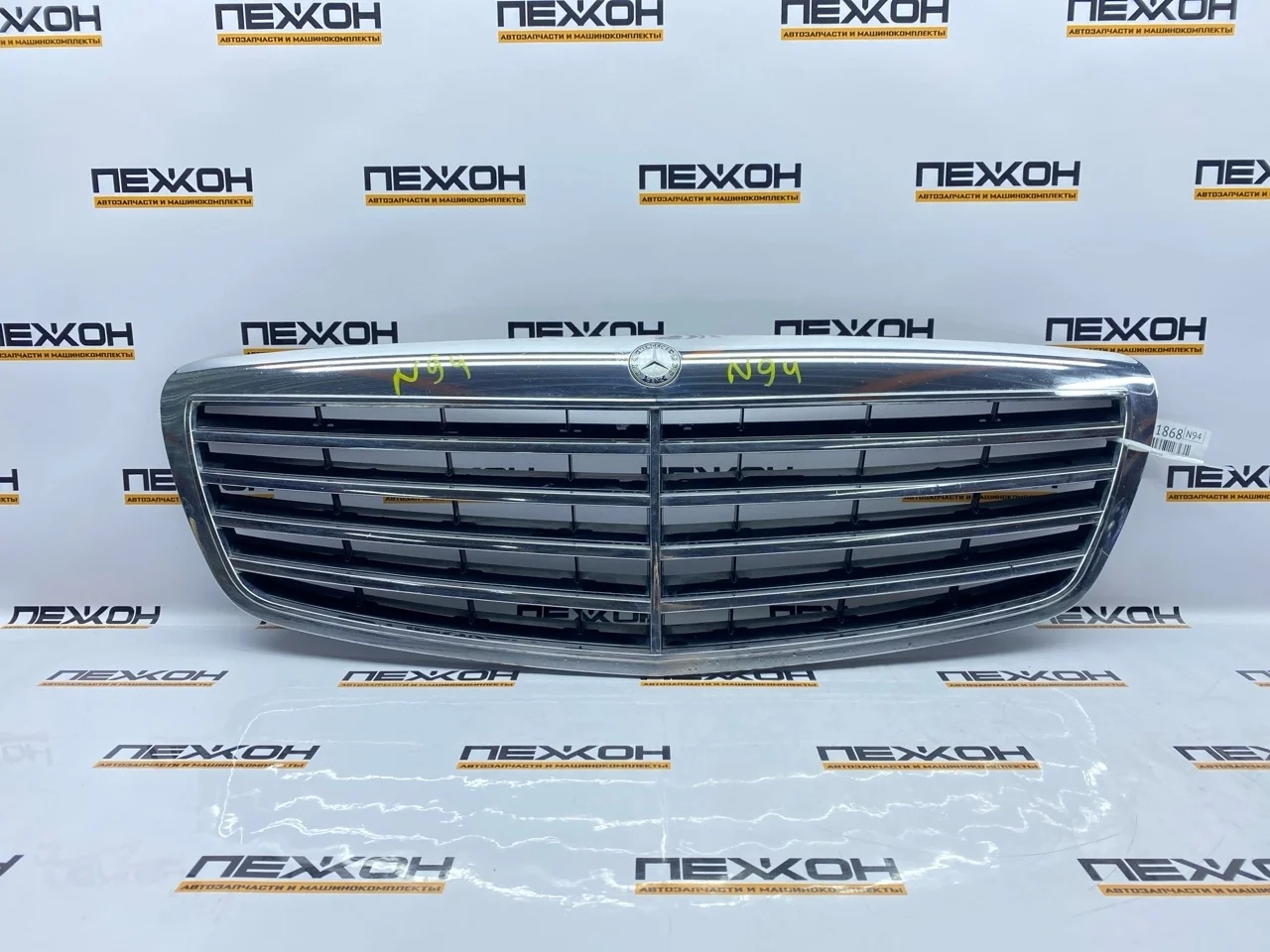 Решетка радиатора MERCEDES-BENZ S-Class 2006 A22188000839040 W221 3.5 M272 (272.965)
