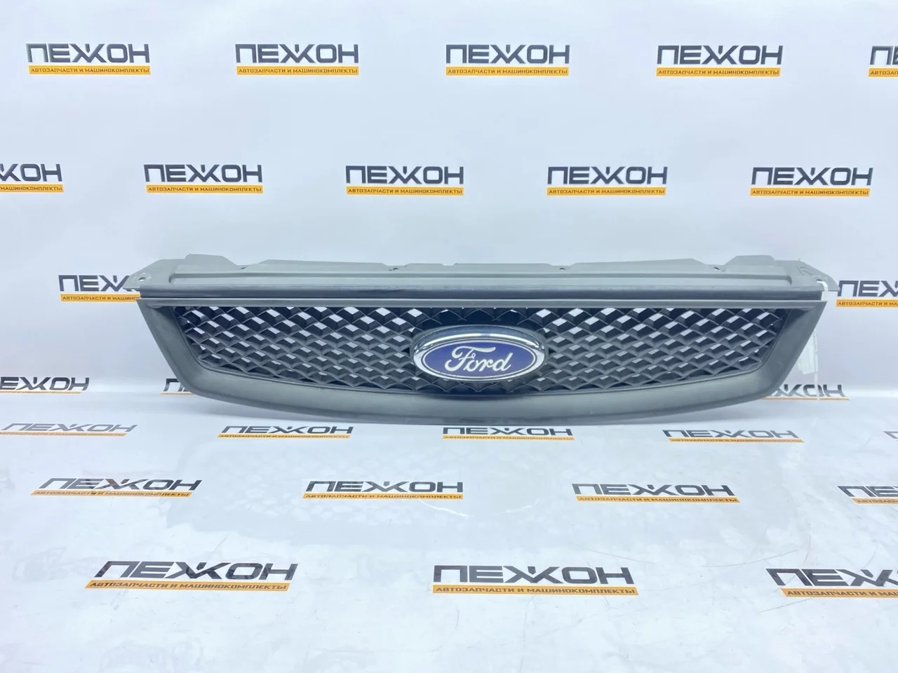 Решетка радиатора FORD FOCUS 2007 1516621 2 1.6 HWDA