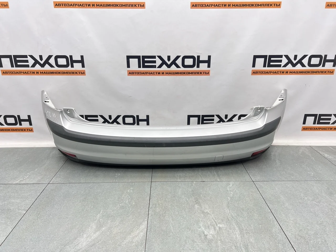 Бампер FORD FOCUS 2007 1336747 2 1.6 HWDA, задний