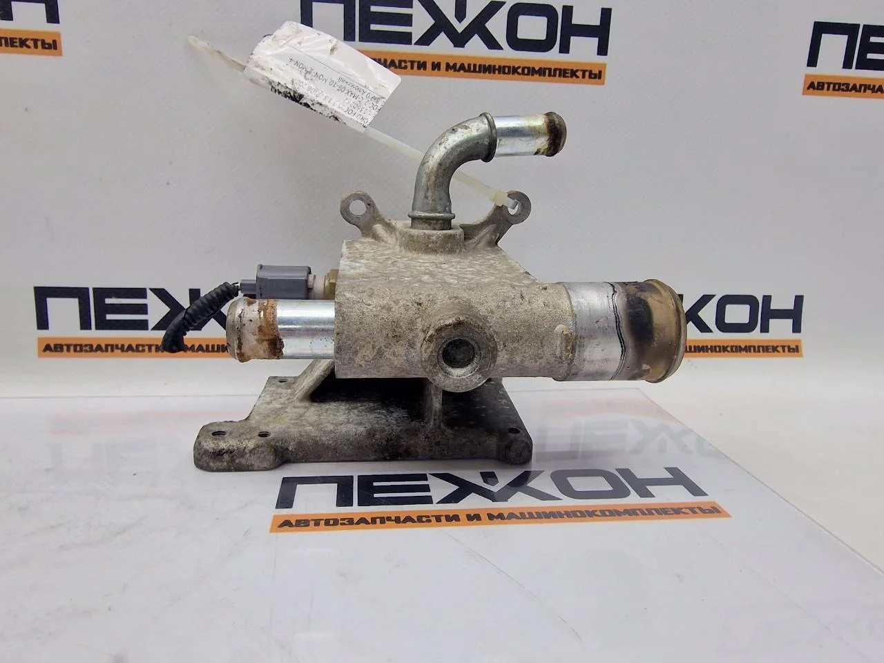 Фланец системы охлаждения FORD FOCUS 2007 1360282 2 1.8 QQDB