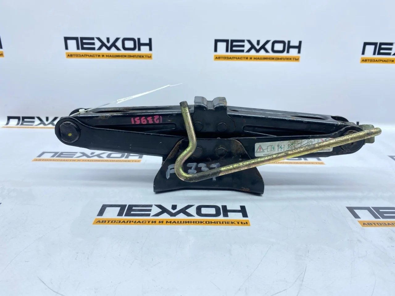 Домкрат FORD FOCUS 2010 1480006 2 1.8 QQDB